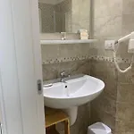 Palazzo Greco Порто-Чезарео