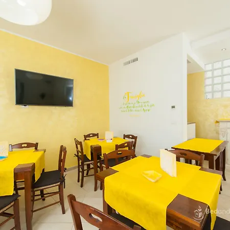 Bed & Breakfast Palazzo Greco 4*